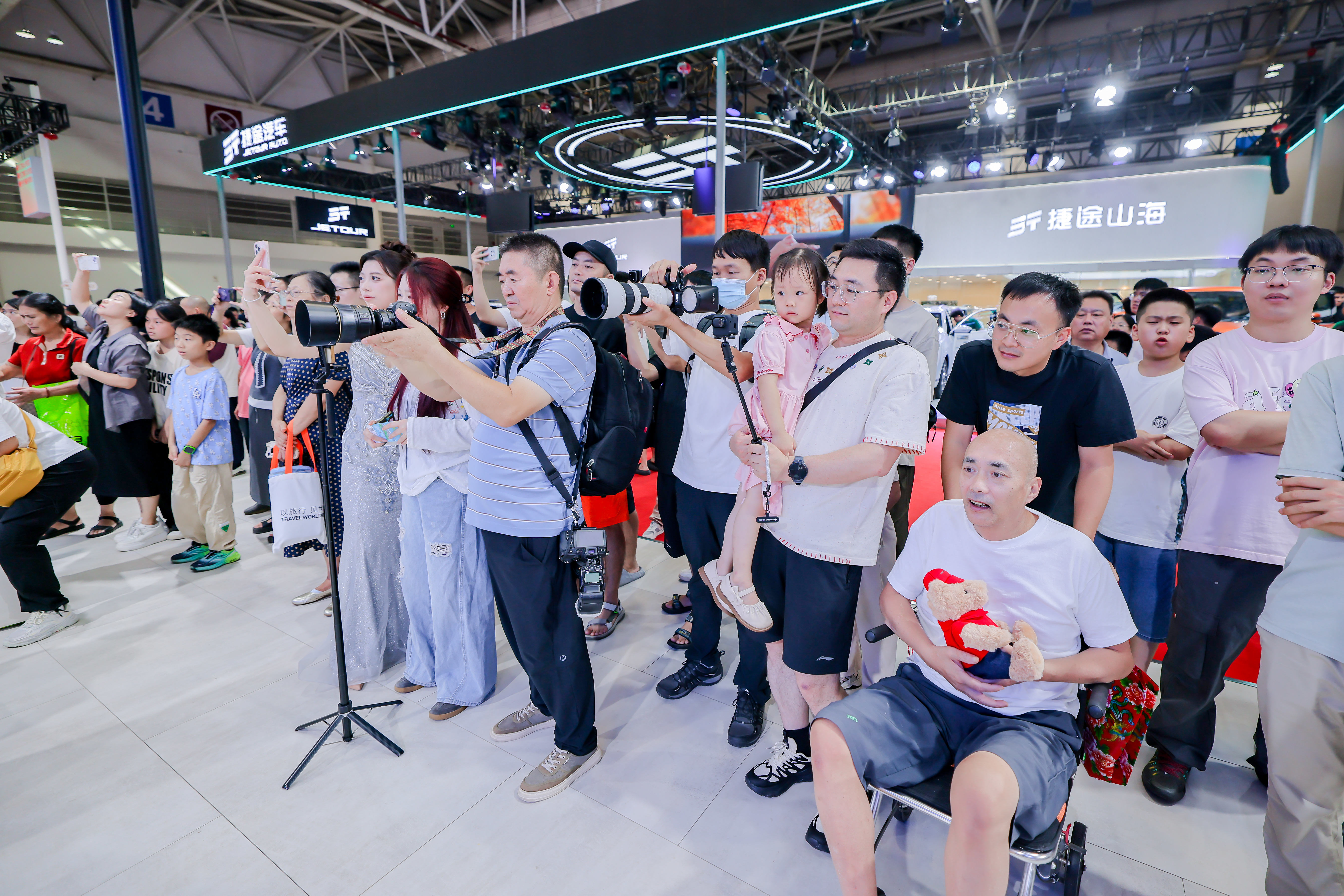 第46届中国（福州）国际汽车博览会盛大开幕