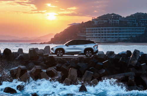 11.18万起就能买的智能电混SUV,吉利银河L7 EM-i让家用车卷出新高度
