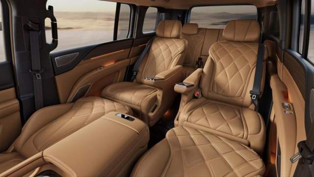 全尺寸行政豪华SUV——仰望U8L鼎世版正式，售价128万元