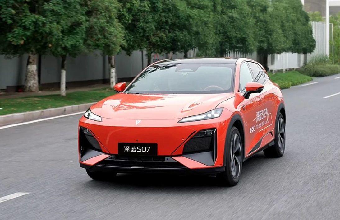 S09与G318双折戟，连续三年销量目标成空，邓承浩升任深蓝董事长