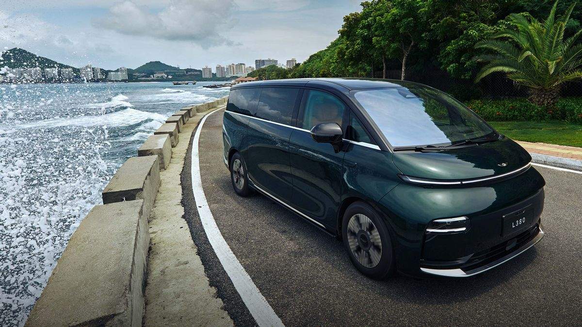 金秋出游的完美座驾，翼真L380让你尽享愉悦旅程