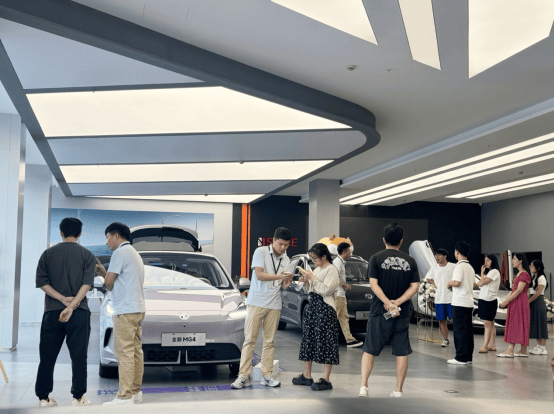 全新MG4大定超26000台，推“超期补贴”加速交付