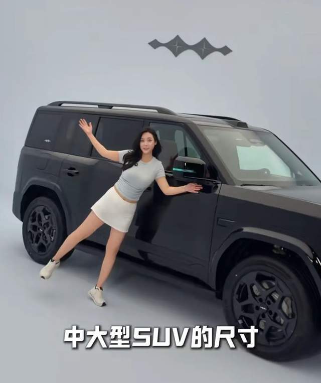 比亚迪突曝大消息：不装了摊牌了，下一个“大爆款”诞生了