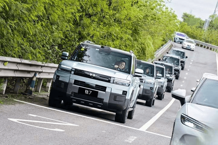 方程豹钛7重庆上市|上市权益最高价值超3.6万元