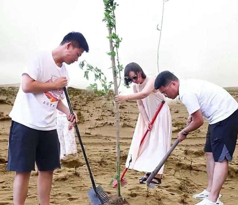 统一润滑油：爱地球 行天下，2025我们在撒哈拉谱写绿色传奇