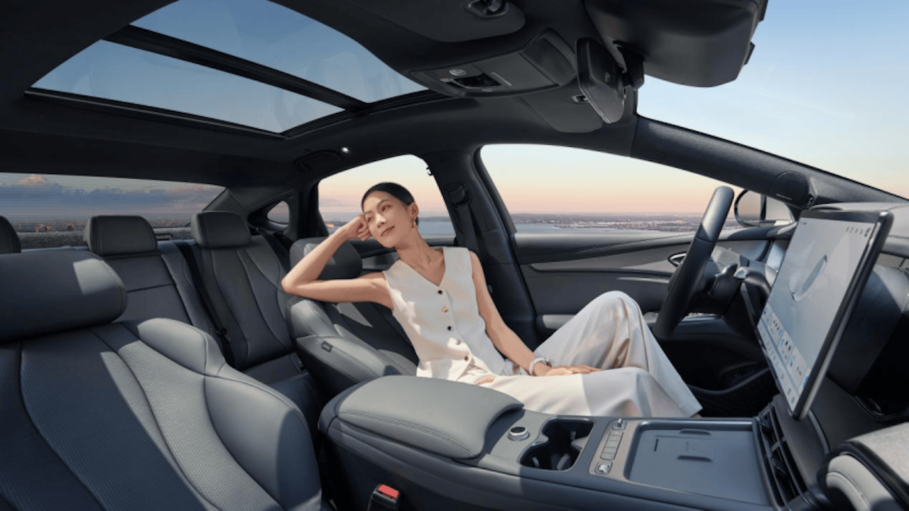 入门即满配 比亚迪2026款海豹07DM-i正式上市 14.98万元起