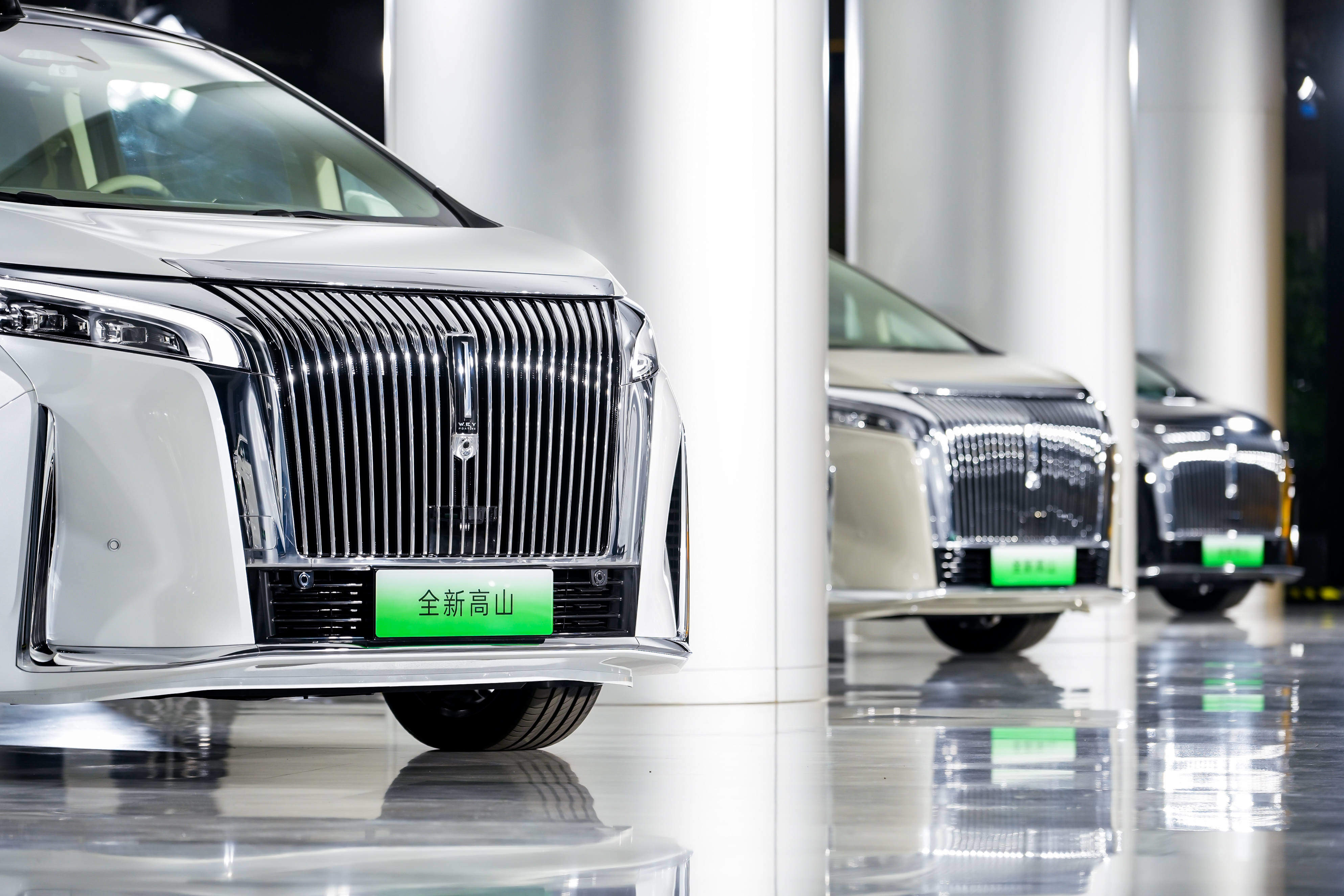 30万元内移动大客厅，魏牌高山7预售MPV再添实力产品