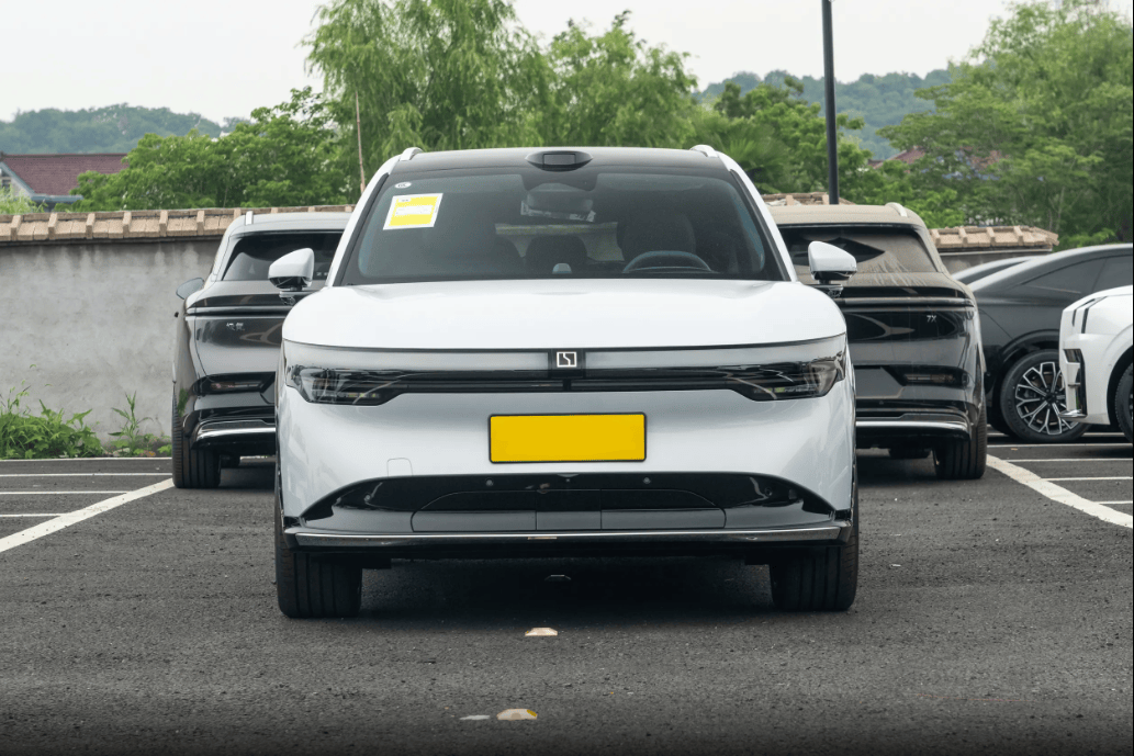 试驾极氪7X：OTA 6.5已升级，能让20万级SUV的体验再上一层楼？
