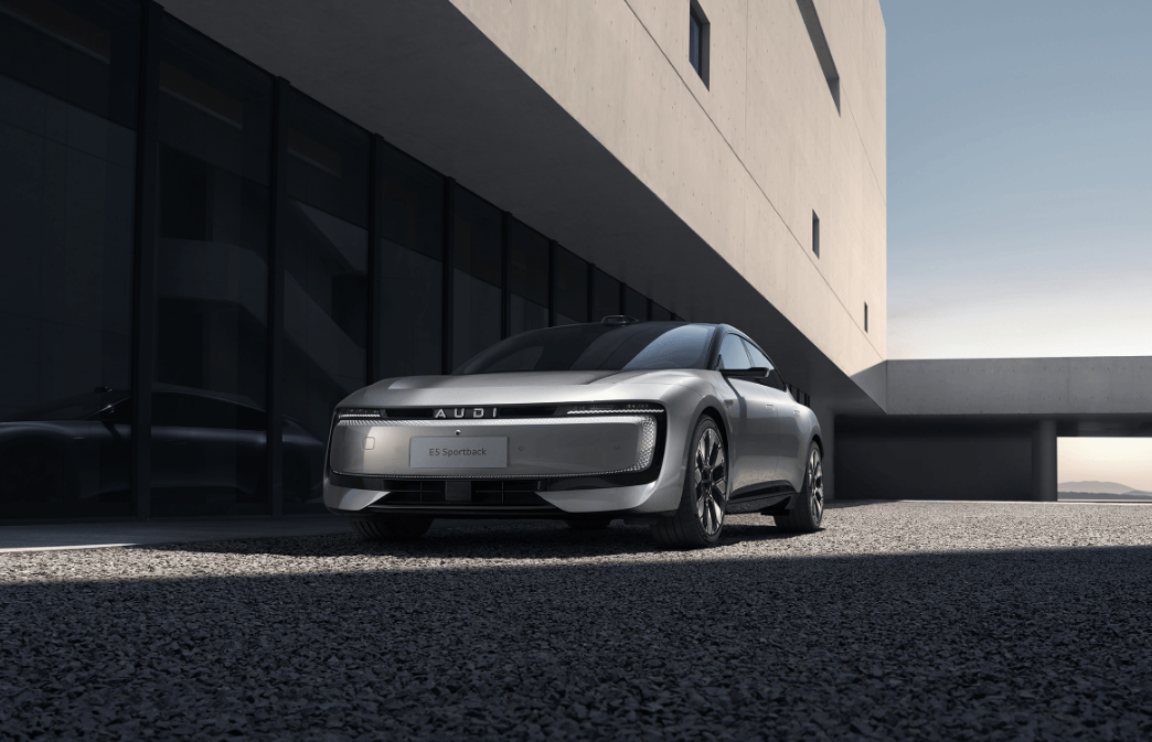 电动版满血quattro，奥迪E5 Sportback上市，万元权益后进入22万级