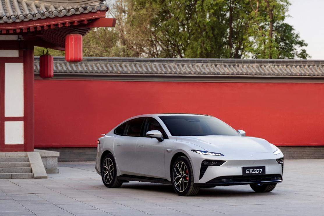 15万级热门新能源轿车，年轻人第一辆新能源轿跑怎么选？
