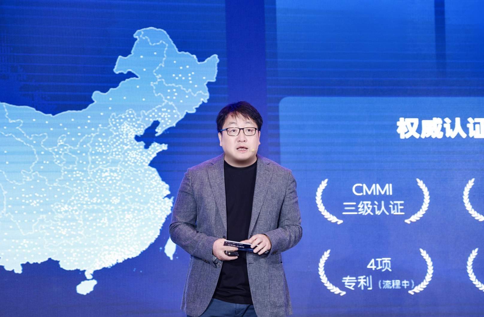 美孚1号车养护2025加盟商大会三地联动举办 共筑专业养护新生态​