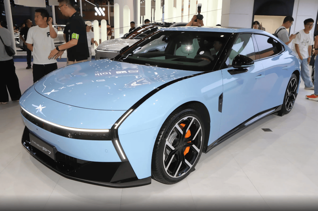 全新小鹏P7全系续航均超700km，售价21.98万起，四款配置如何选？