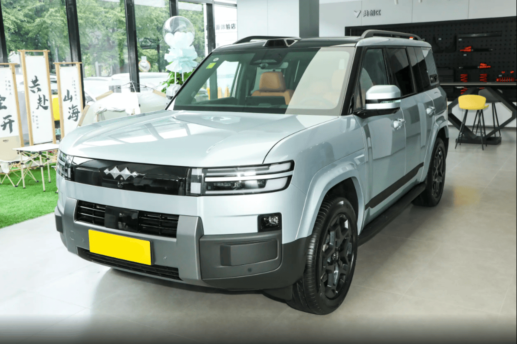 售17.98万起，1.5T插混中大型SUV，短途试驾体验方程豹钛7