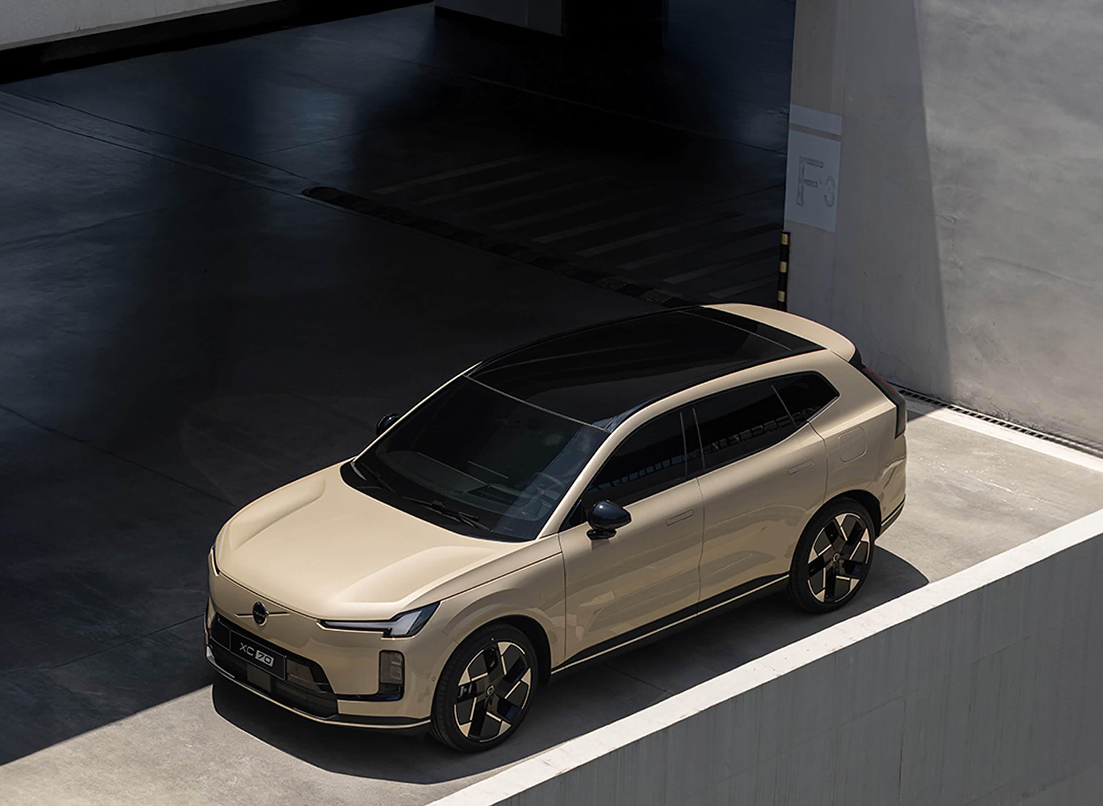 限时价26.99万起 沃尔沃XC70上市 配1.5T插混系统/综合续航超1200km