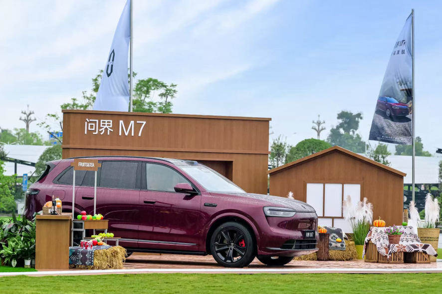 上市72小时即交付！全新问界M7开启全国交付，用户亲自到厂验收提车