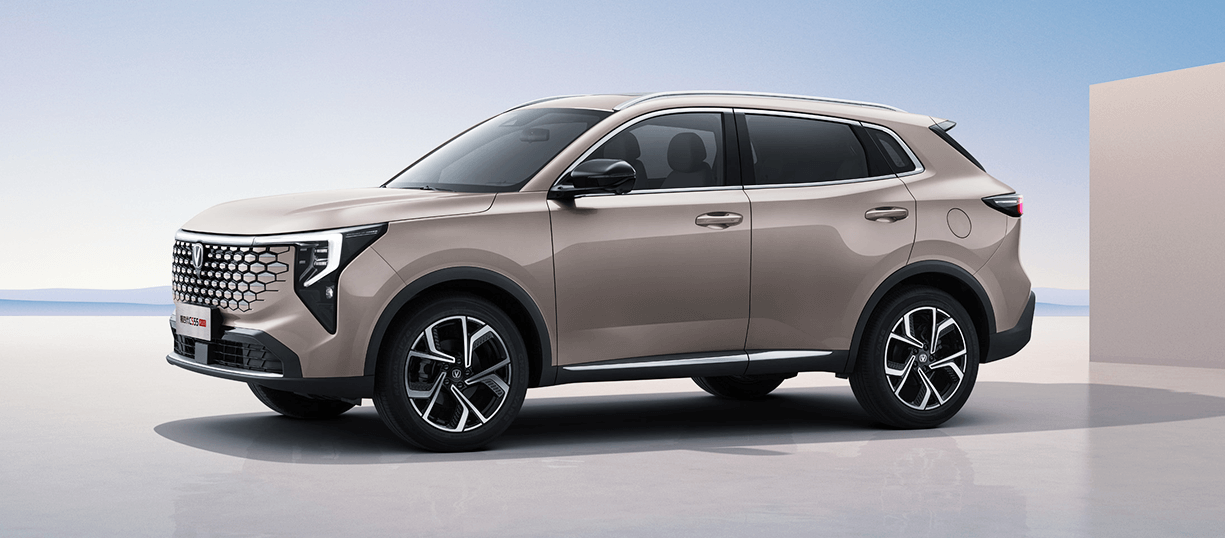 长安第四代CS55 PLUS上市：家用SUV，主打性价比