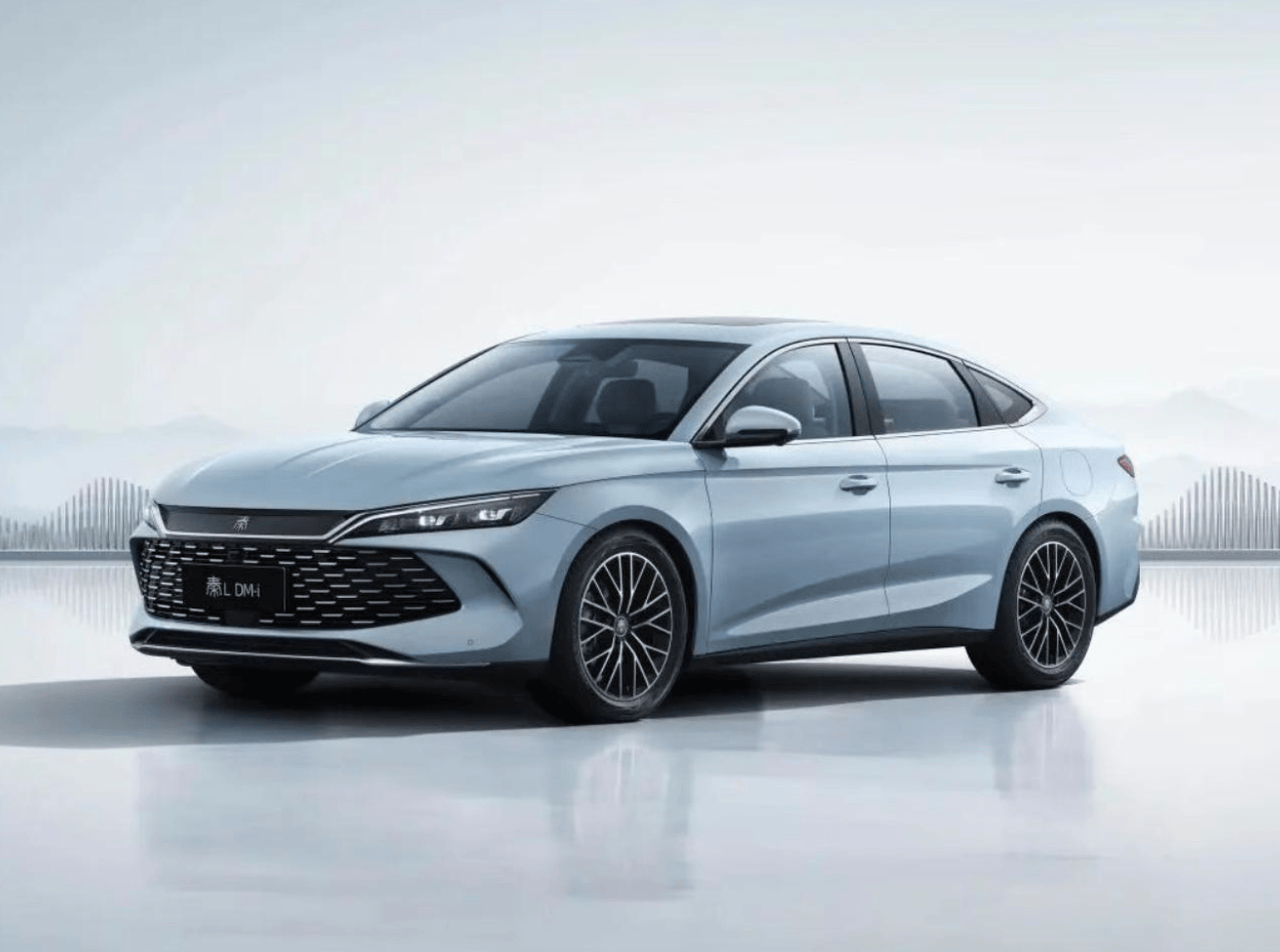 10月份销量暴跌，比亚迪10月份环比同比都在下滑