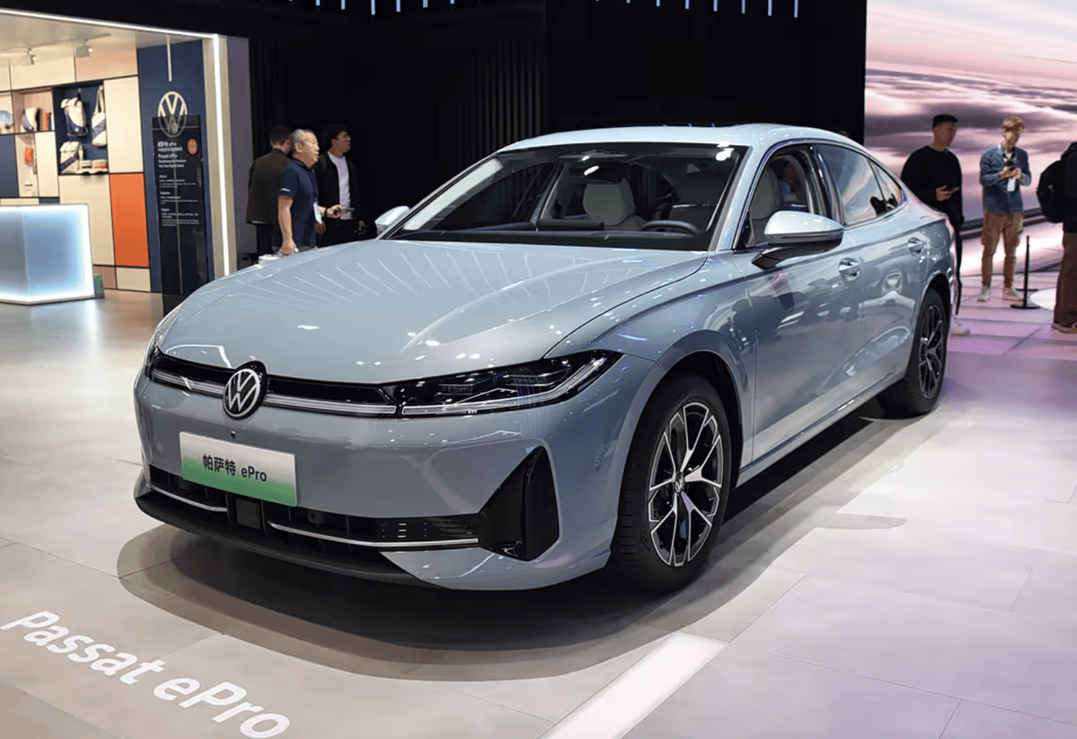 帕萨特ePro明年上市，纯电续航150km，买吗？
