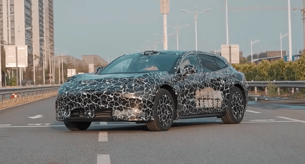 极氪001有对手了，华为、广汽合作打造，智驾是卖点