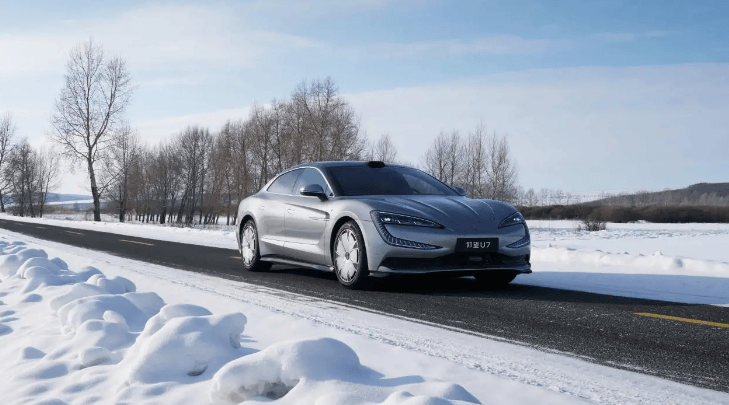 冰雪征程始于掌控，仰望U7冬季行车进阶指南