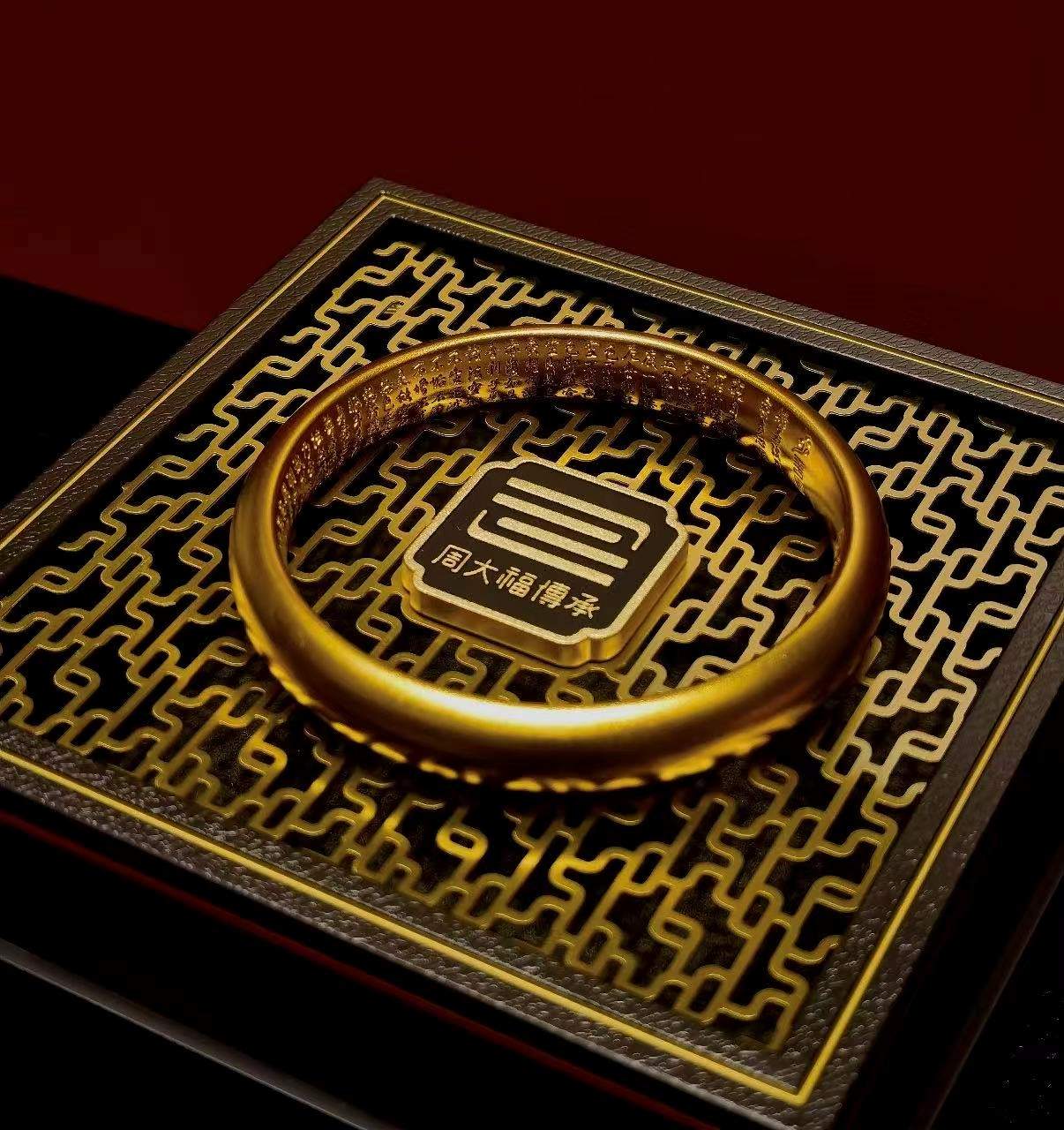 金价飙到1400，年轻人开始在折扣平台买金