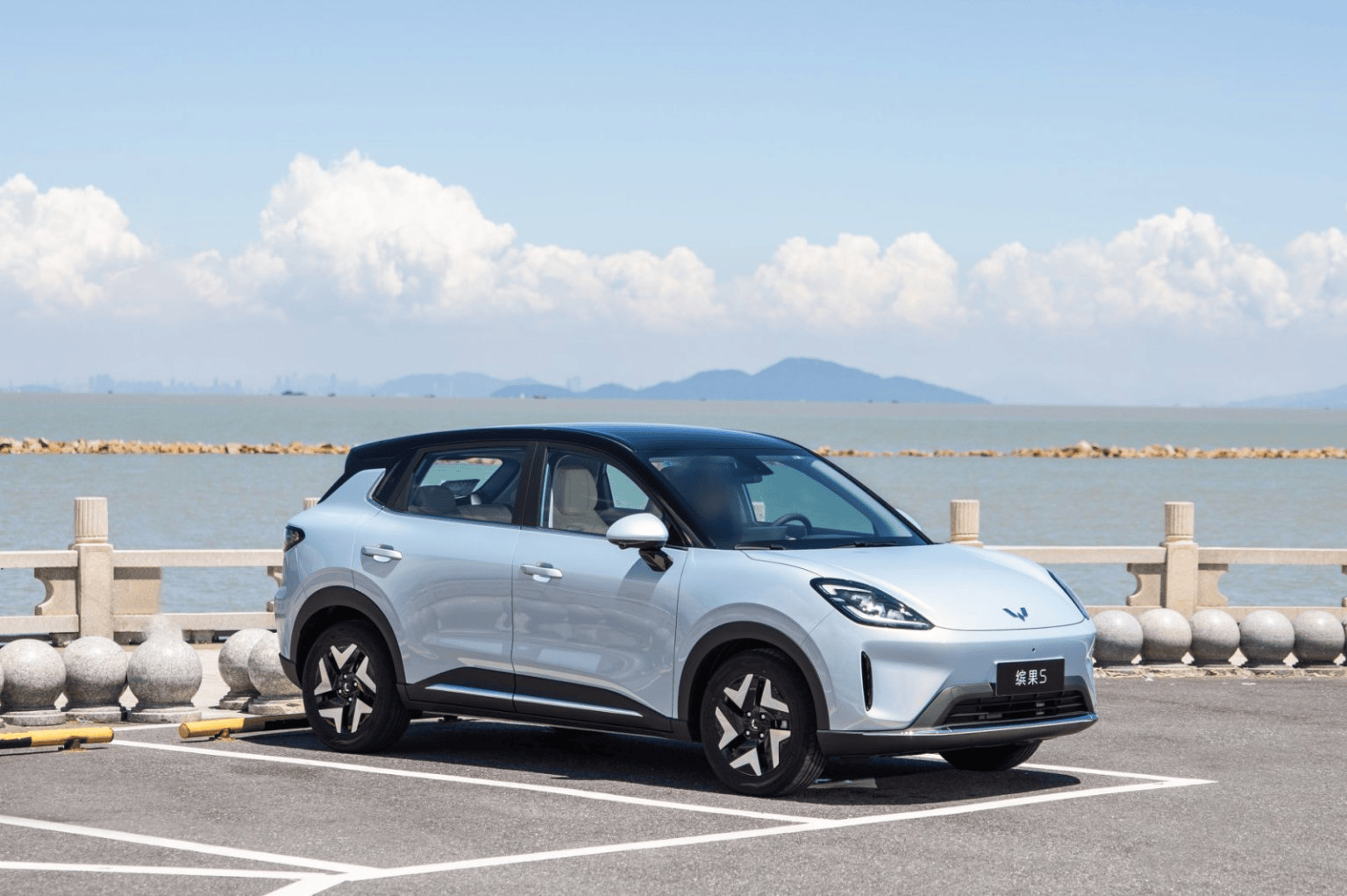 有的小车用车机嘘寒问暖，缤果S直接不让你感到寒冷负担