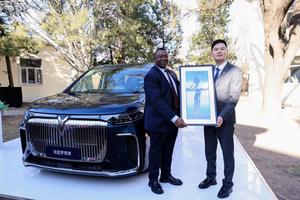 岚图的2025：央企逆袭范本，2026剑指蔚小理的底气何在？